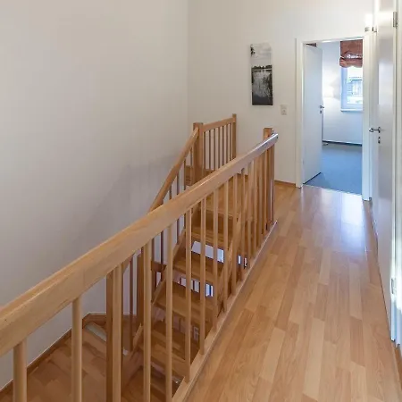 Kastanienhof Am Loppiner See *