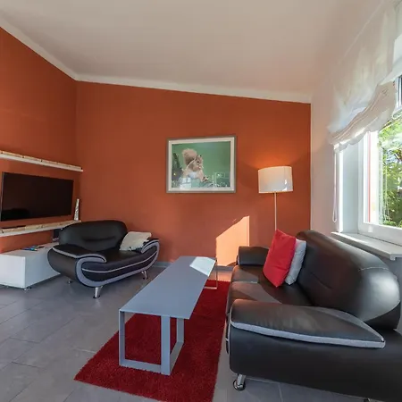 Kastanienhof Am Loppiner See * Jabel